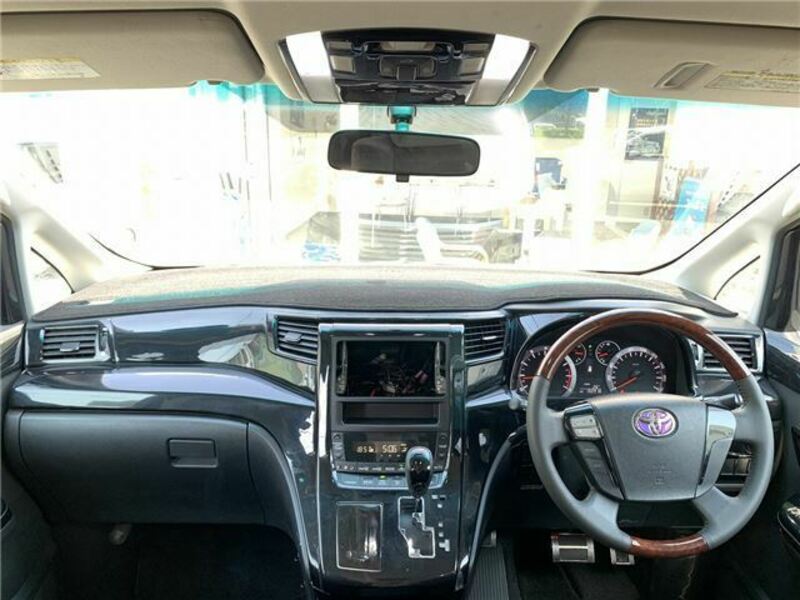 VELLFIRE-1