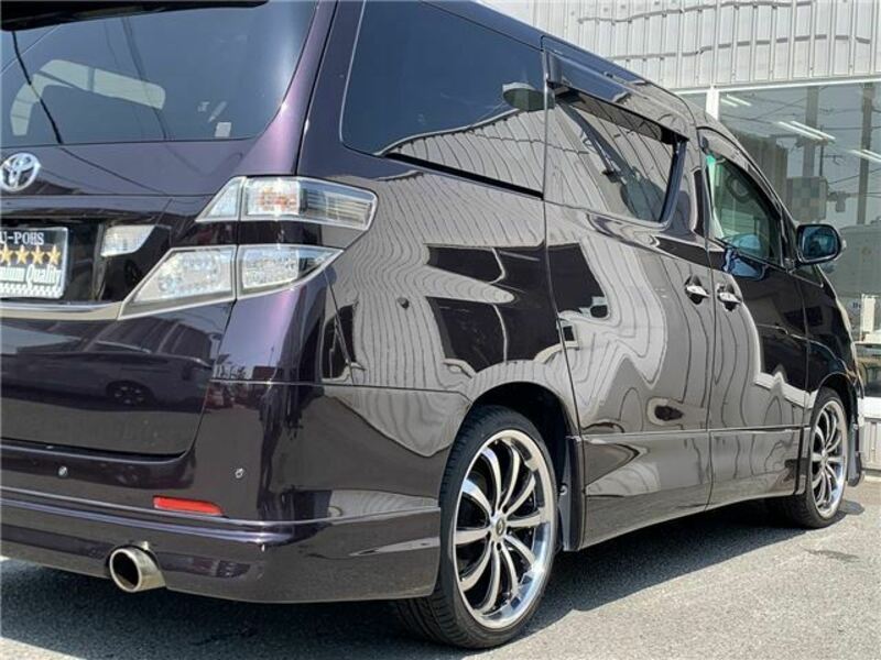 VELLFIRE-13