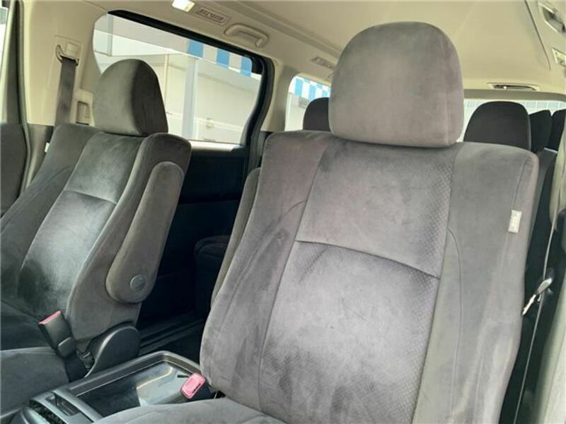 VELLFIRE-28