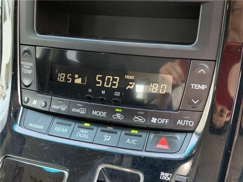 VELLFIRE-36