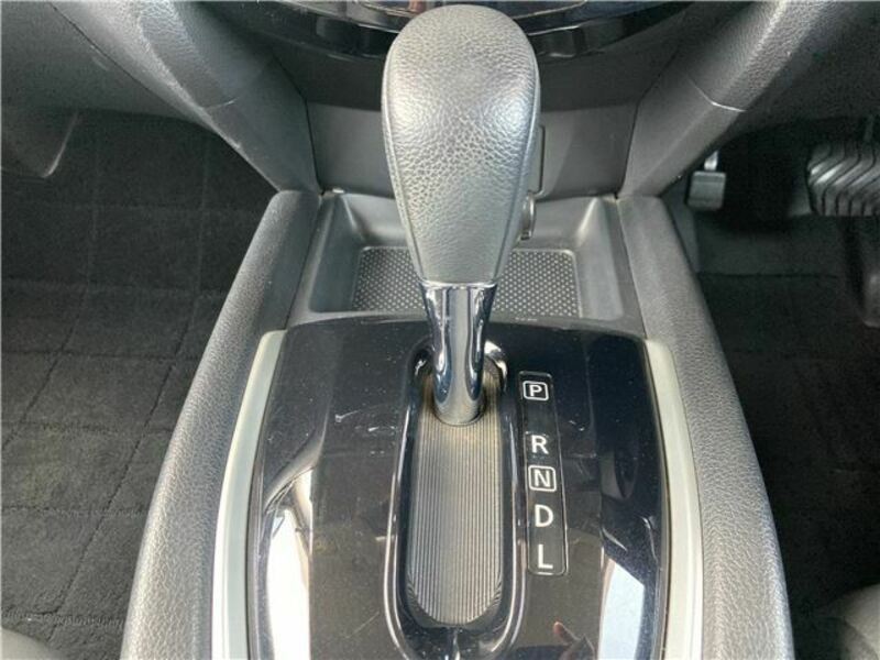 X-TRAIL-37