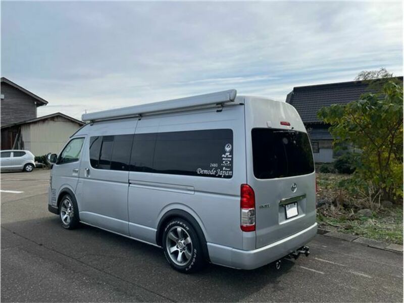 HIACE VAN-6