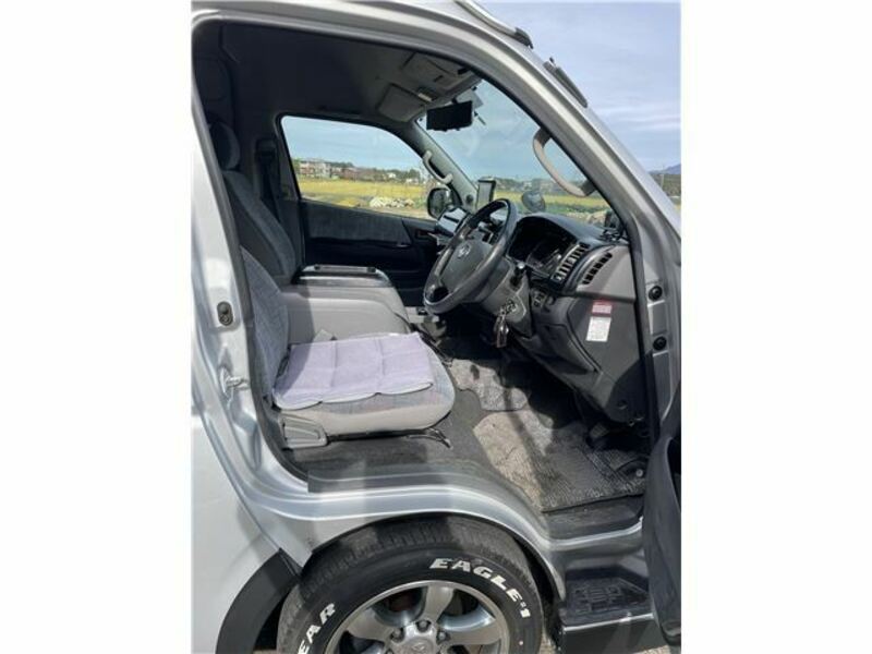 HIACE VAN-12