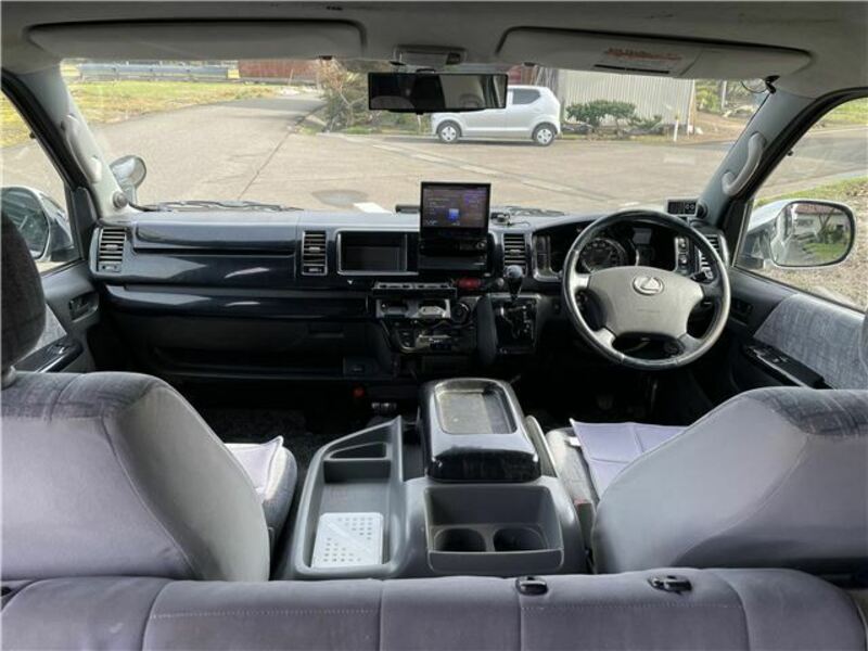 HIACE VAN-47