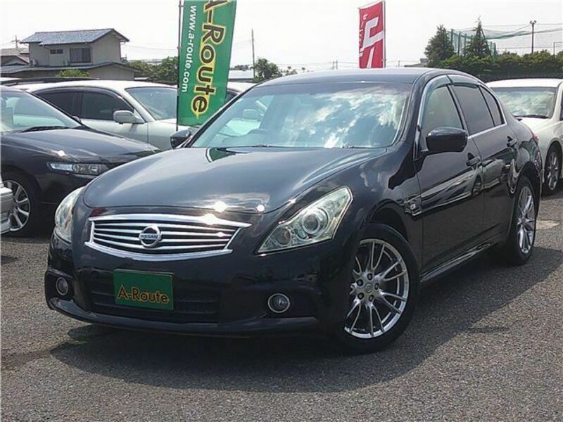 NISSAN SKYLINE