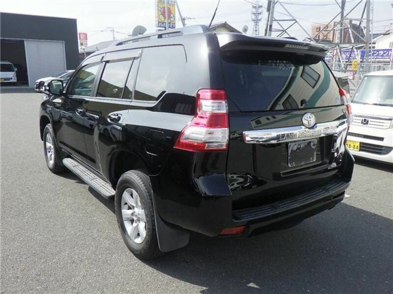 LAND CRUISER PRADO-2