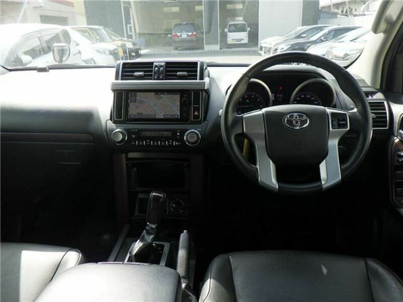 LAND CRUISER PRADO-4