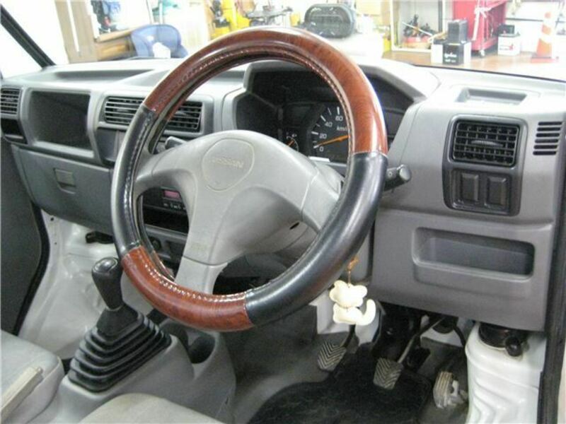 CLIPPER TRUCK