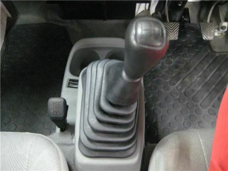 CLIPPER TRUCK