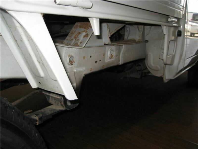CLIPPER TRUCK