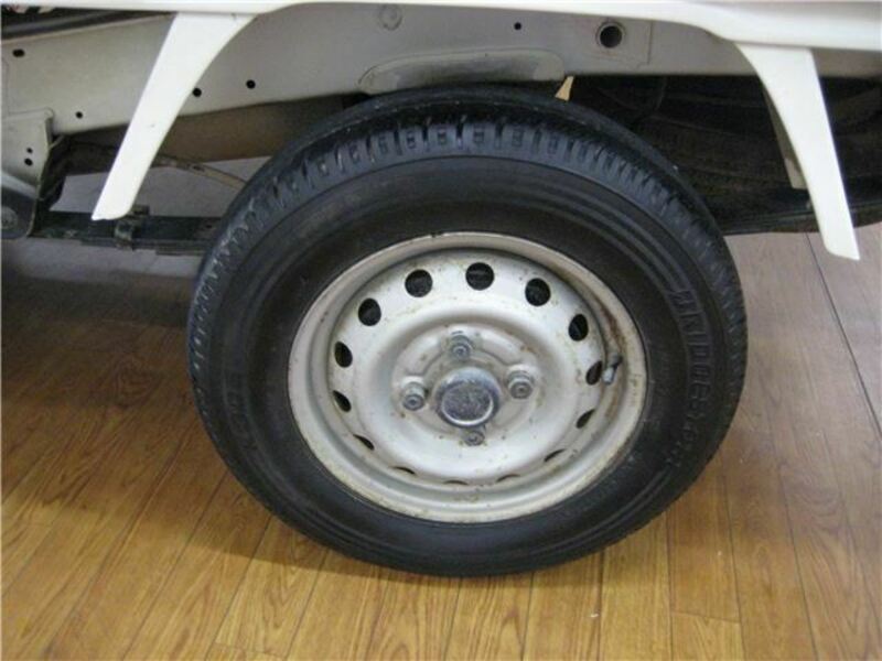 CLIPPER TRUCK