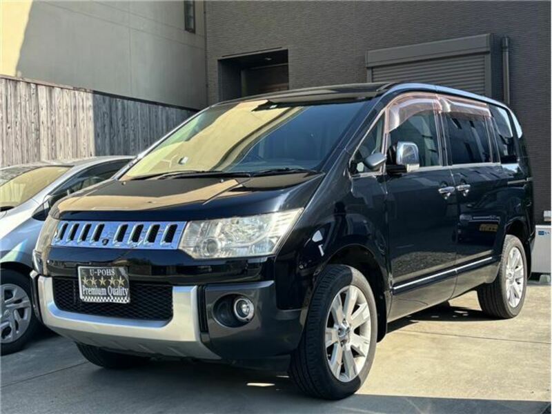 MITSUBISHI DELICA D5