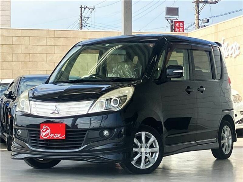 MITSUBISHI DELICA D2