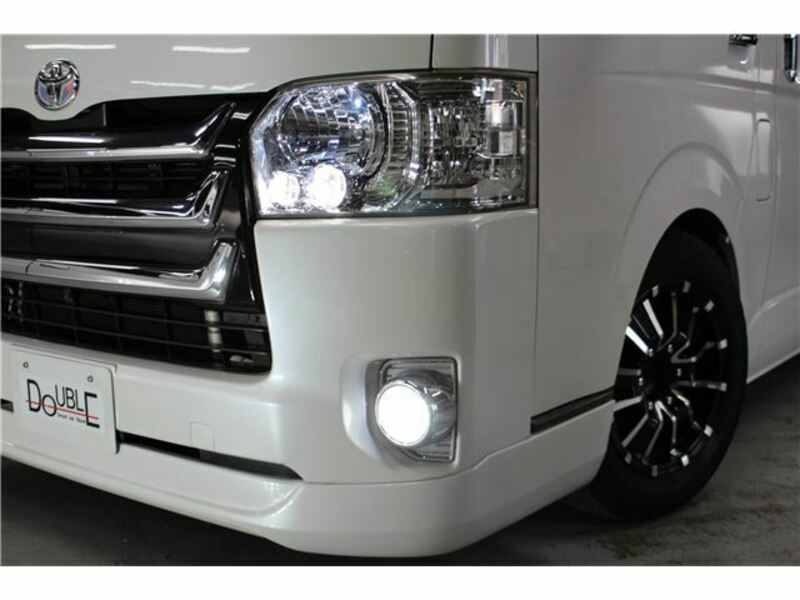 HIACE VAN-1