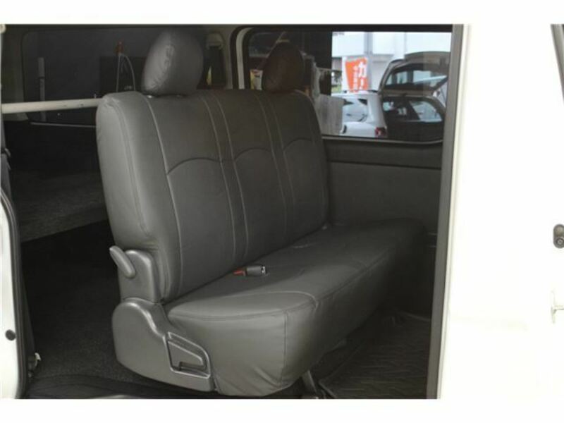HIACE VAN-18