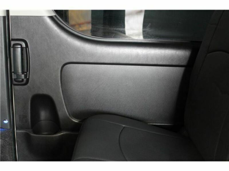 HIACE VAN-23