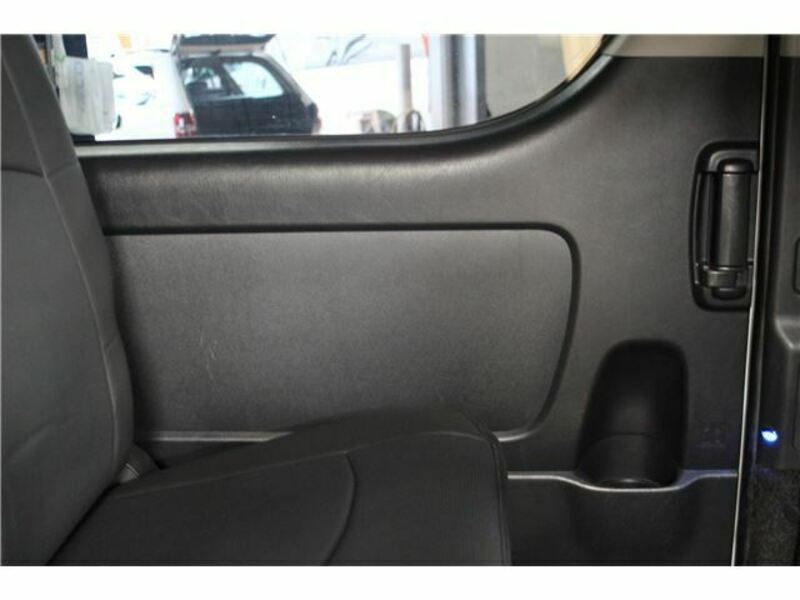 HIACE VAN-25