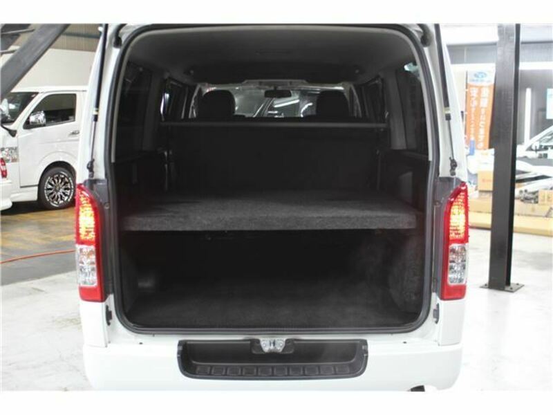 HIACE VAN-26