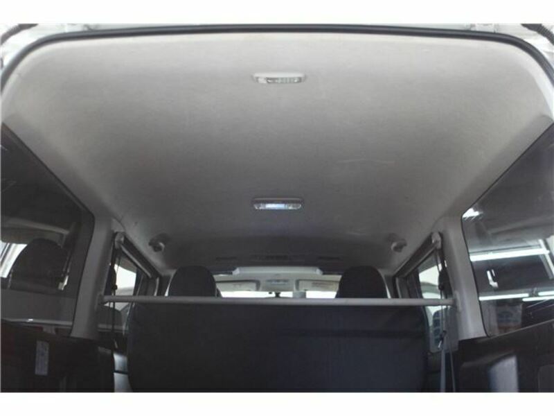 HIACE VAN-27