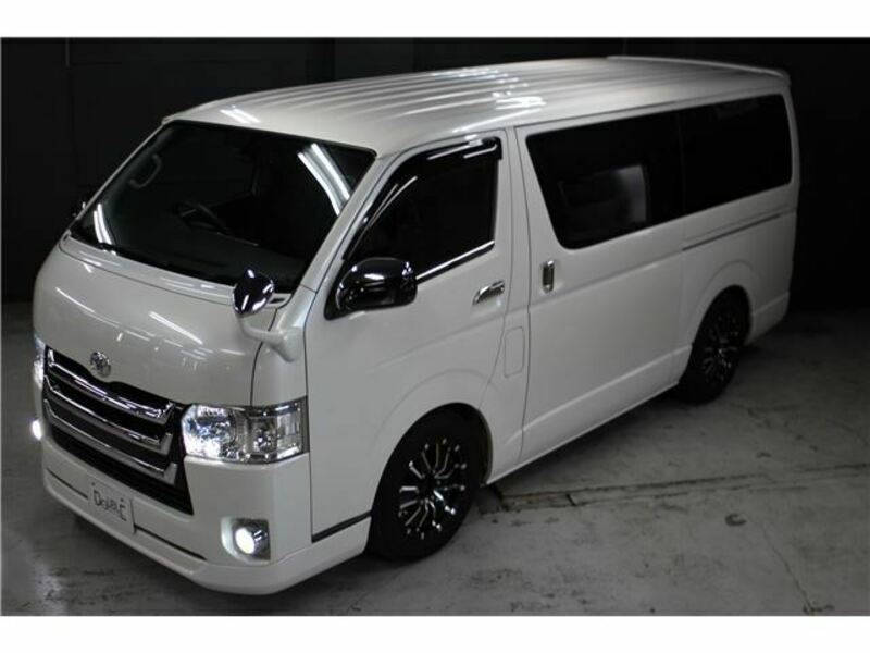 HIACE VAN-28