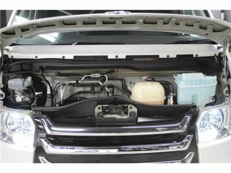 HIACE VAN-47