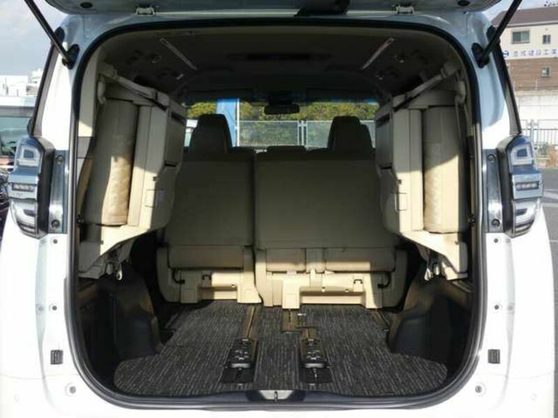 VELLFIRE-2