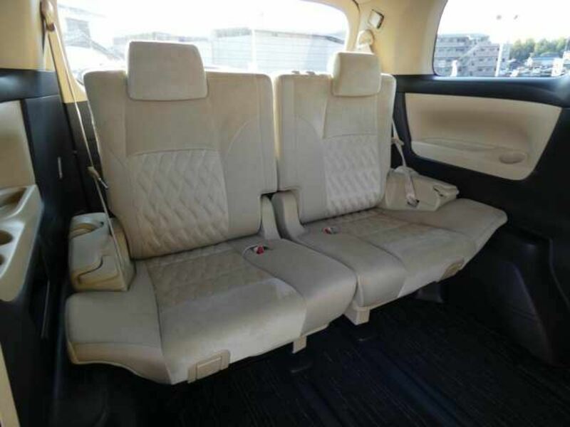 VELLFIRE-12