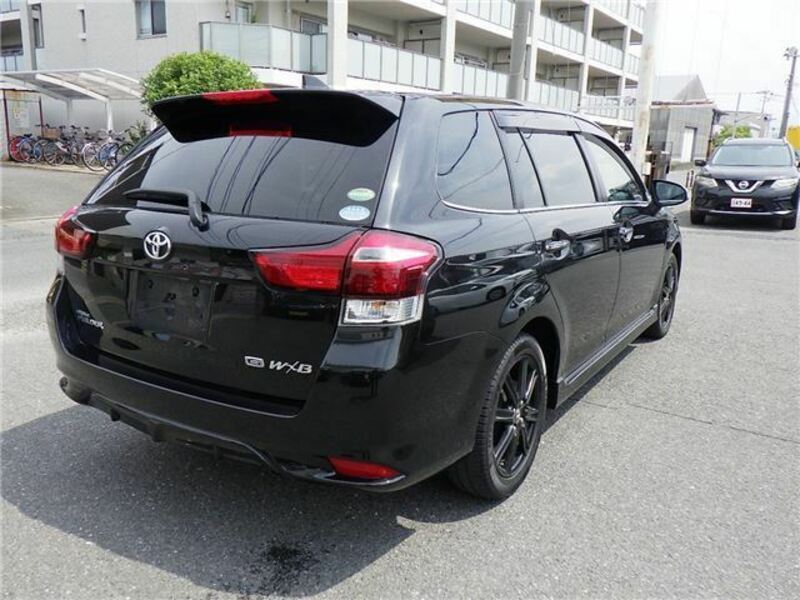 COROLLA FIELDER