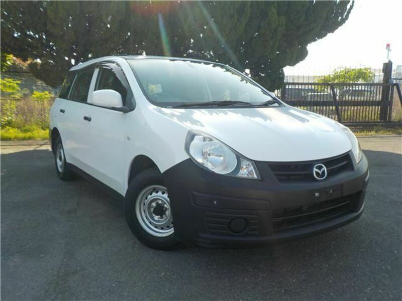 FAMILIA VAN