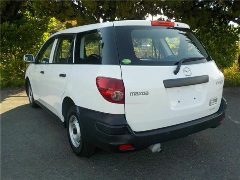 FAMILIA VAN