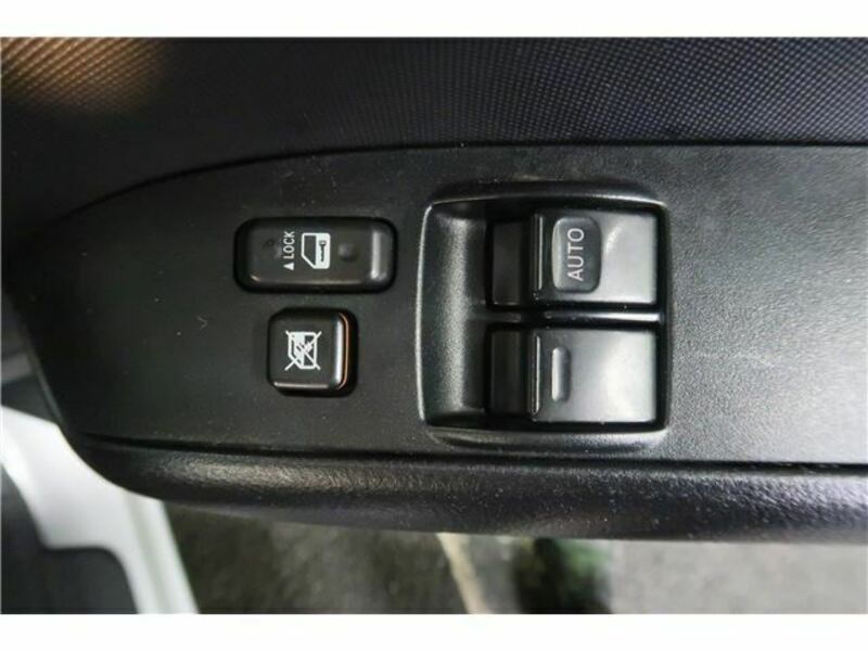 SUCCEED VAN