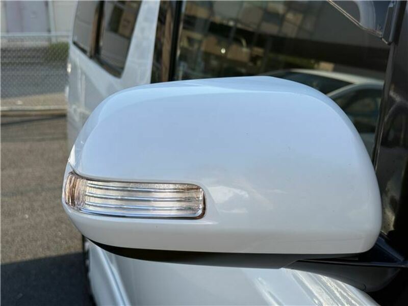 VELLFIRE-29