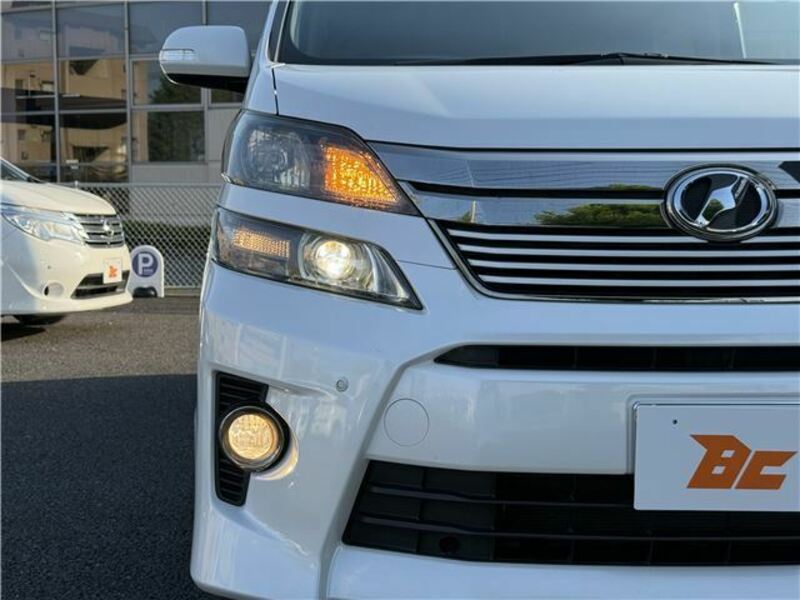 VELLFIRE-30