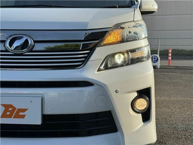 VELLFIRE-31