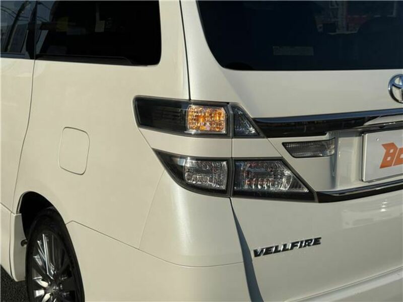 VELLFIRE-34