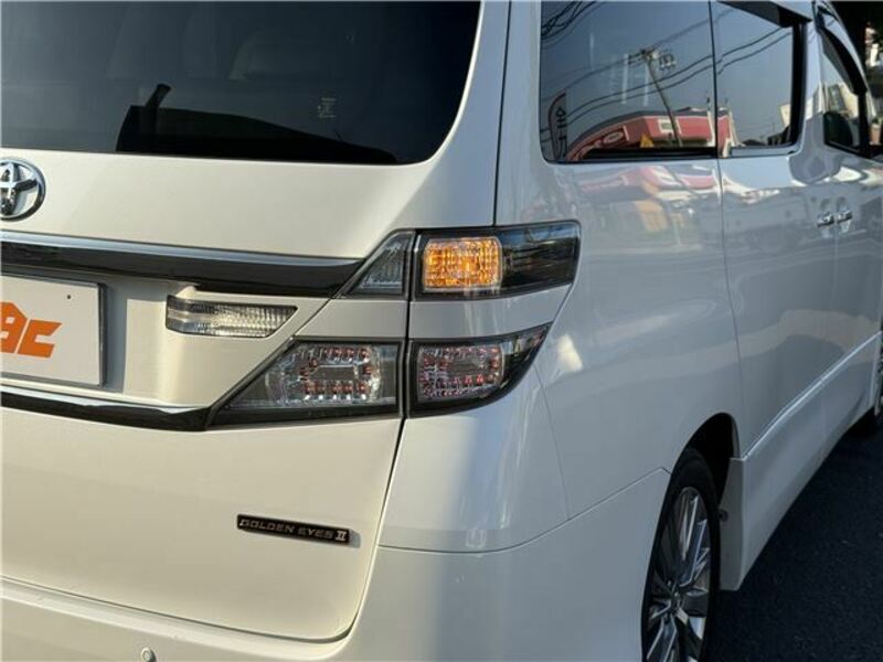 VELLFIRE-35