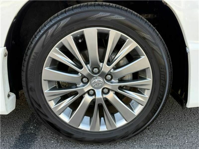 VELLFIRE-38