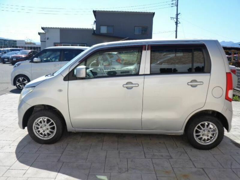 WAGON R-7