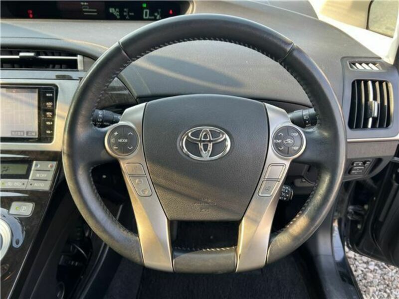 PRIUS PHV-6