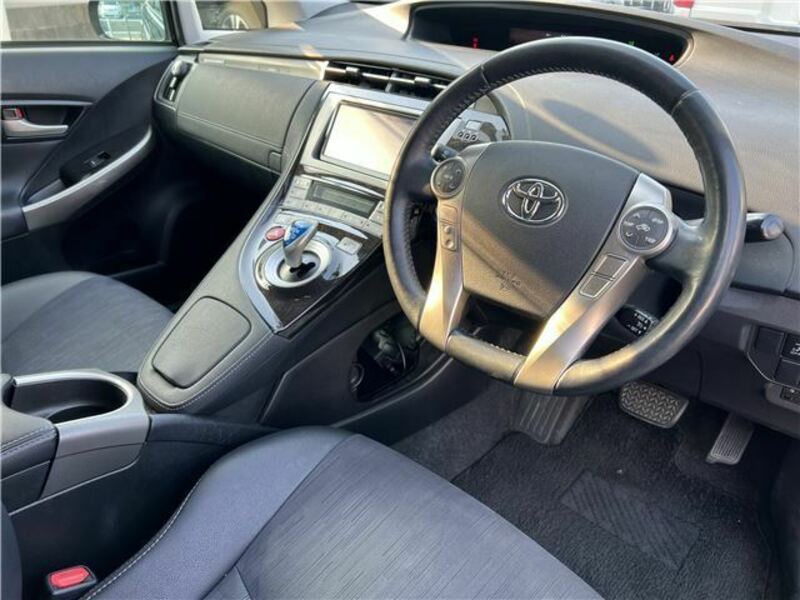 PRIUS PHV-15