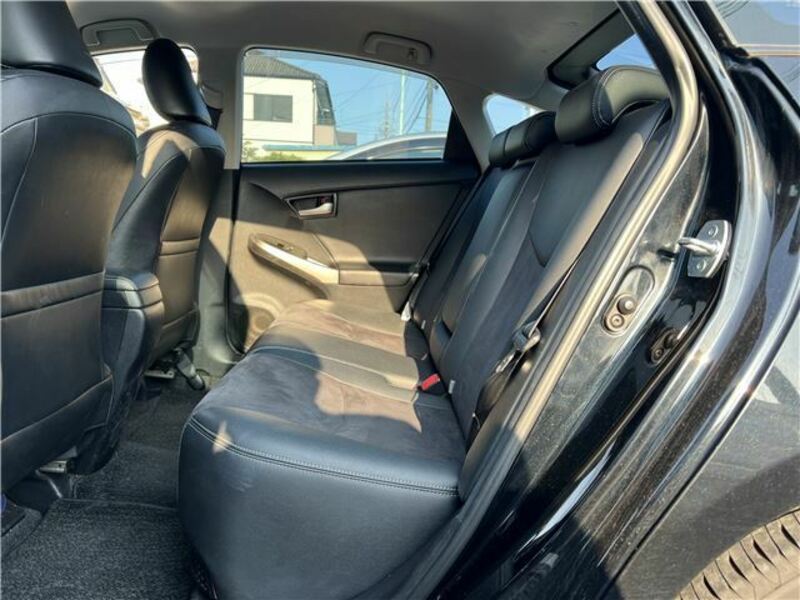 PRIUS PHV-22