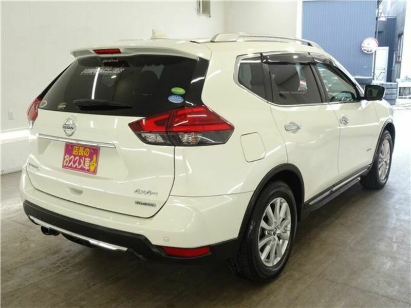 X-TRAIL-4