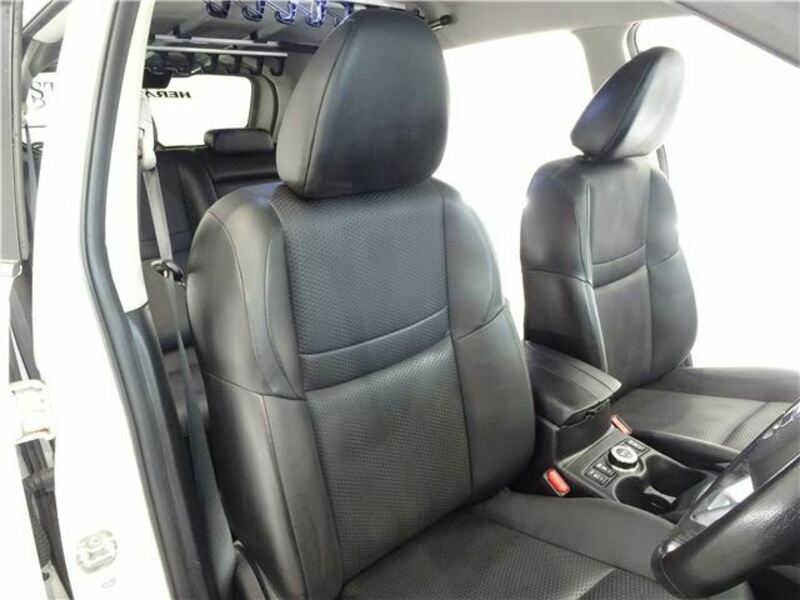 X-TRAIL-18