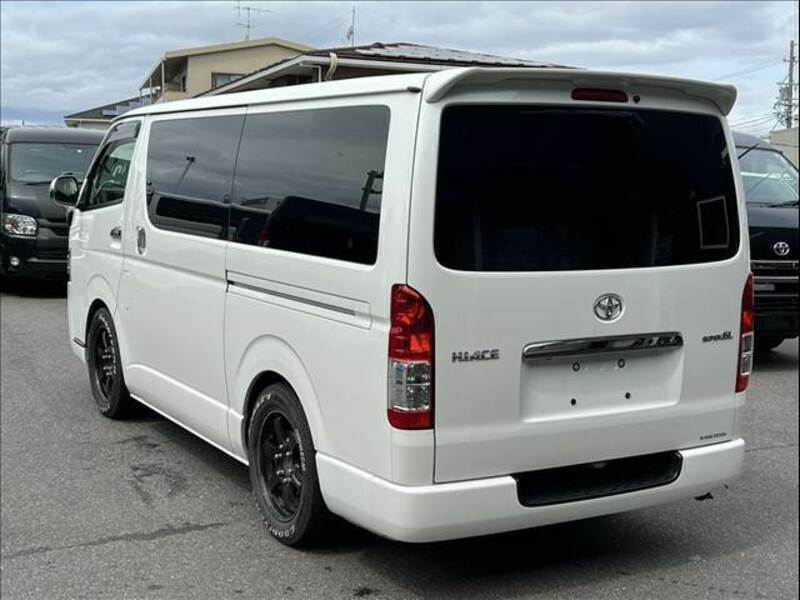 HIACE VAN