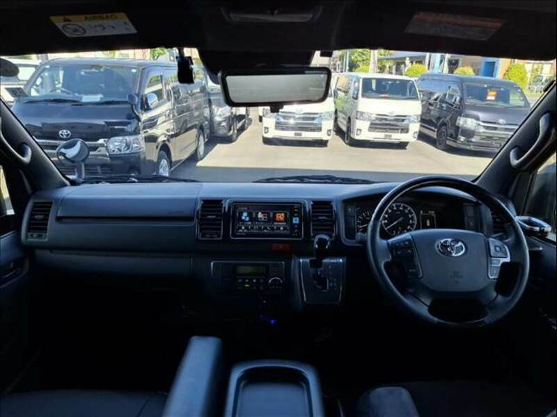 HIACE VAN-3