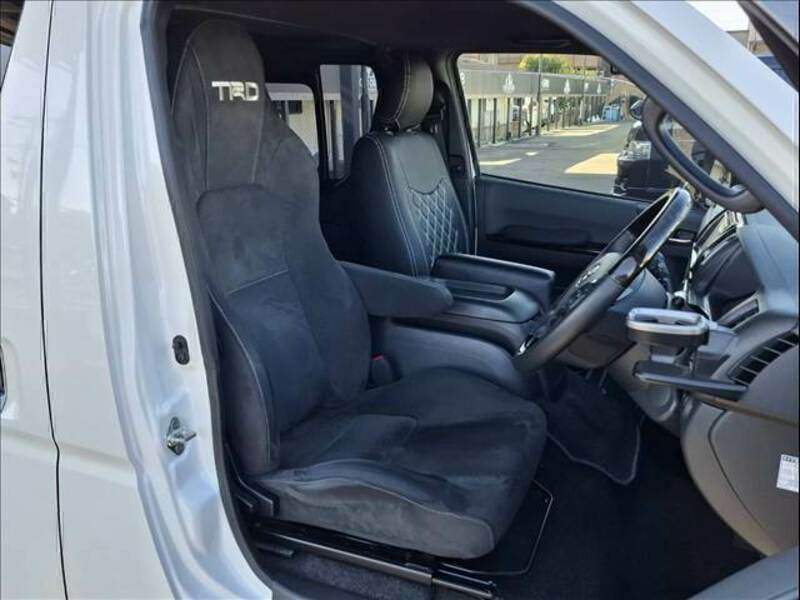 HIACE VAN-6