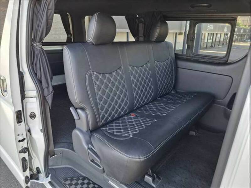 HIACE VAN-7