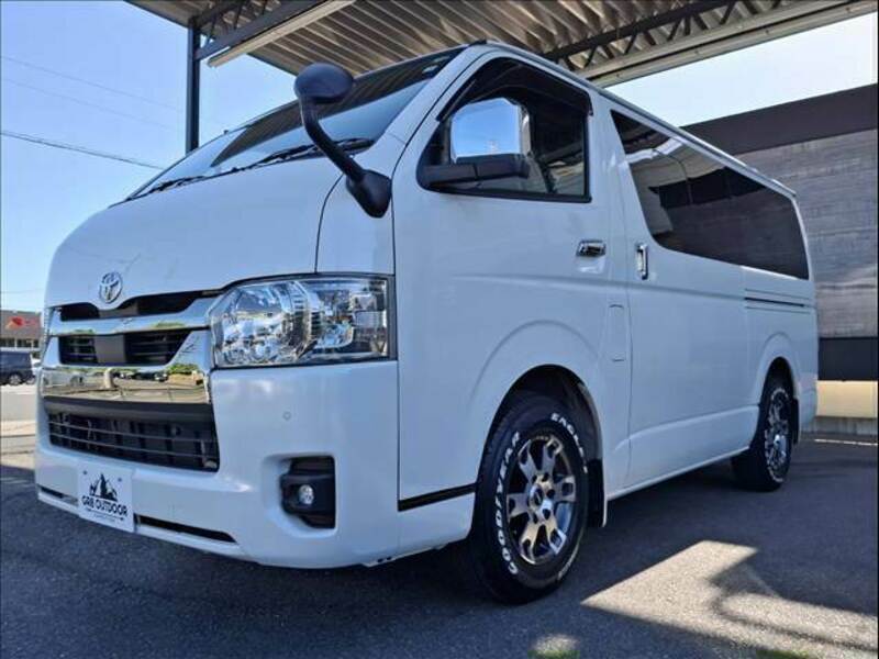 HIACE VAN-11