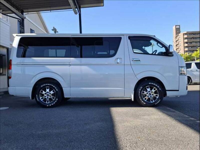 HIACE VAN-12