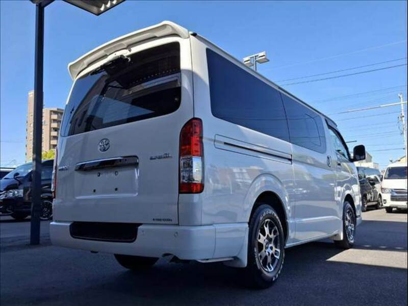 HIACE VAN-14
